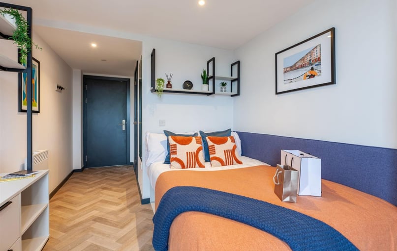 Islington, Pendeford, Liverpool - Image 1